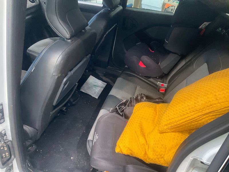 Renault Kangoo 1.3 TCe Techno 2023 – снимка 28