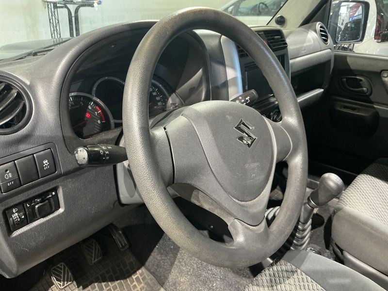 Suzuki Jimny 1.3 Basic 2017 – снимка 32