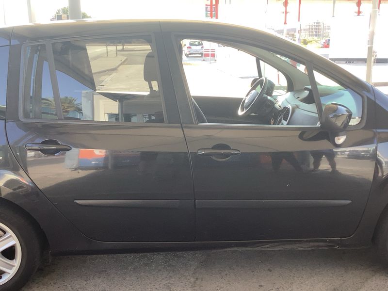 Renault Grand Modus 1.5 dCi Dynamique 2008 – снимка 10