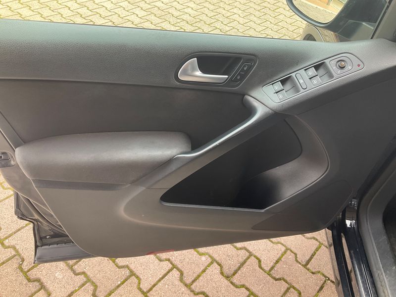 Volkswagen Tiguan 2.0 TDI Trend & Fun BlueMotion Tech 2013 – снимка на щета 45