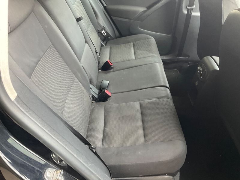 Volkswagen Tiguan 2.0 TDI Trend & Fun BlueMotion Tech 2013 – снимка на щета 40