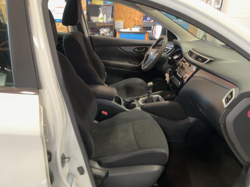 Nissan Qashqai 1.5 Turbodiesel Acenta 2015 – снимка 16
