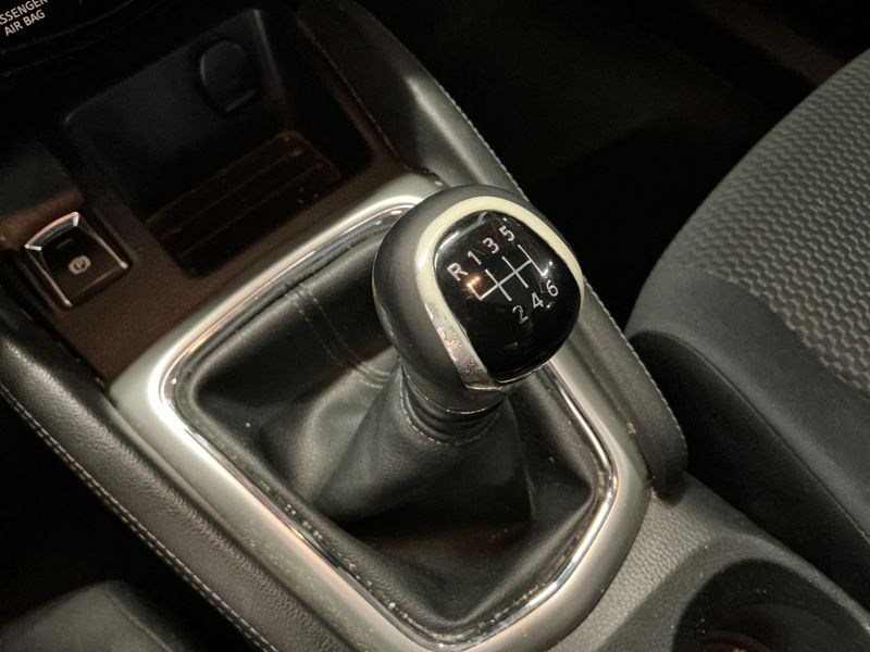 Nissan Qashqai 1.5 Turbodiesel Acenta 2015 – снимка 30