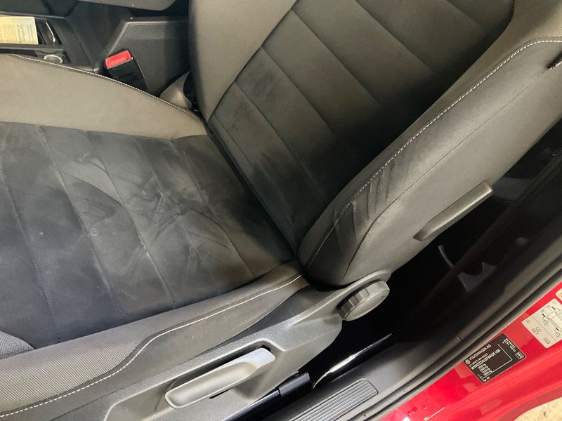 Volkswagen Golf VII 1.6 TDI Carat BlueMotion Tech 2014 – снимка 24