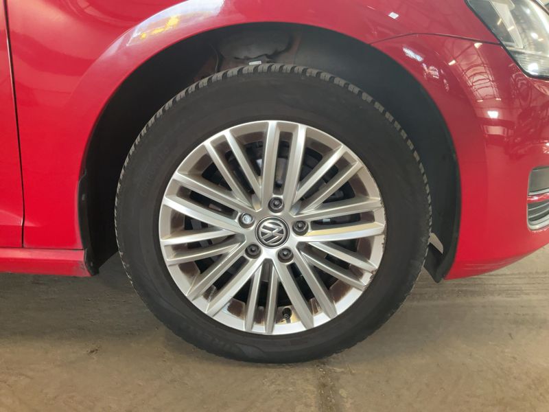 Volkswagen Golf VII 1.6 TDI Carat BlueMotion Tech 2014 – снимка 11