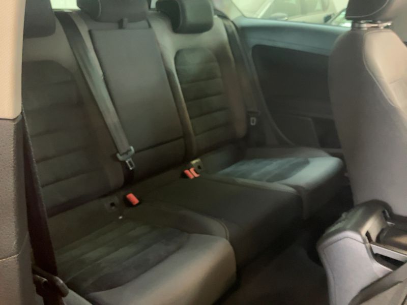 Volkswagen Golf VII 1.6 TDI Carat BlueMotion Tech 2014 – снимка 19