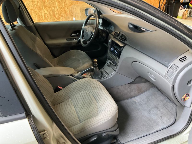Renault Laguna 1.9 dCi Expression 2004 – снимка 3