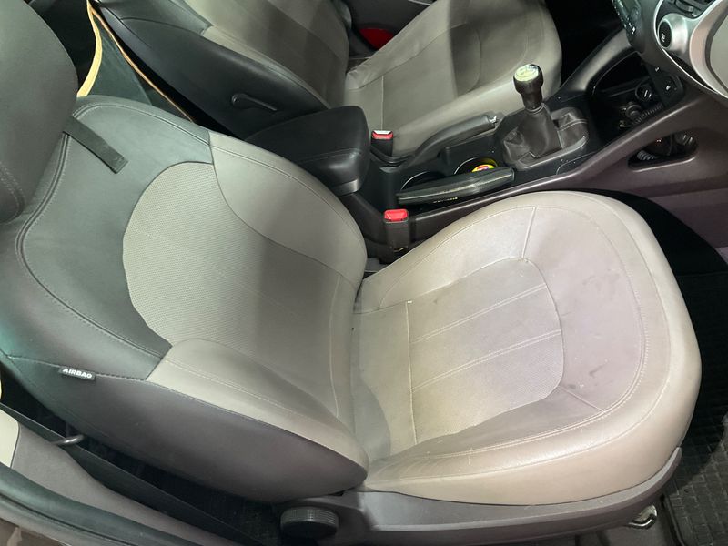 Hyundai ix35 2.0 Premium AWD 2013 – снимка 38