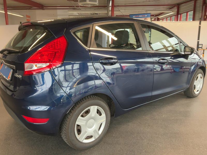 Ford Fiesta 1.25 Titanium 2011 – снимка 8