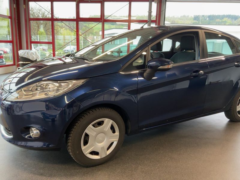 Ford Fiesta 1.25 Titanium 2011 – снимка 2