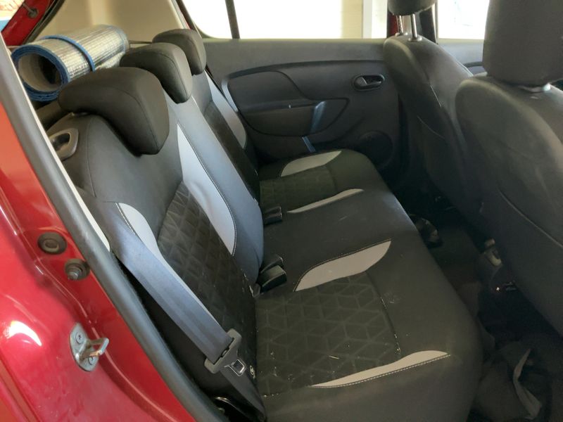 Dacia Sandero 1.5 dCi Stepway Prestige 2014 – снимка 19