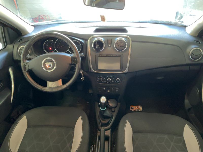 Dacia Sandero 1.5 dCi Stepway Prestige 2014 – снимка 17