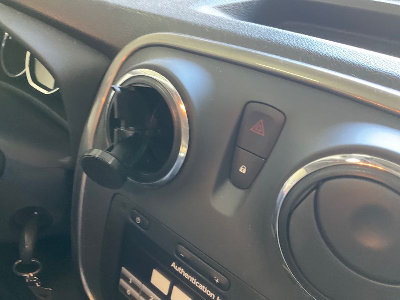 Dacia Sandero 1.5 dCi Stepway Prestige 2014 – снимка 28