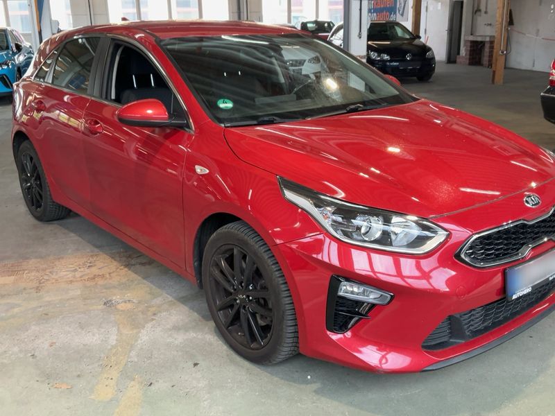 Kia cee'd 1.6 CRDi Mild-Hybrid Vision 2021 – снимка 12