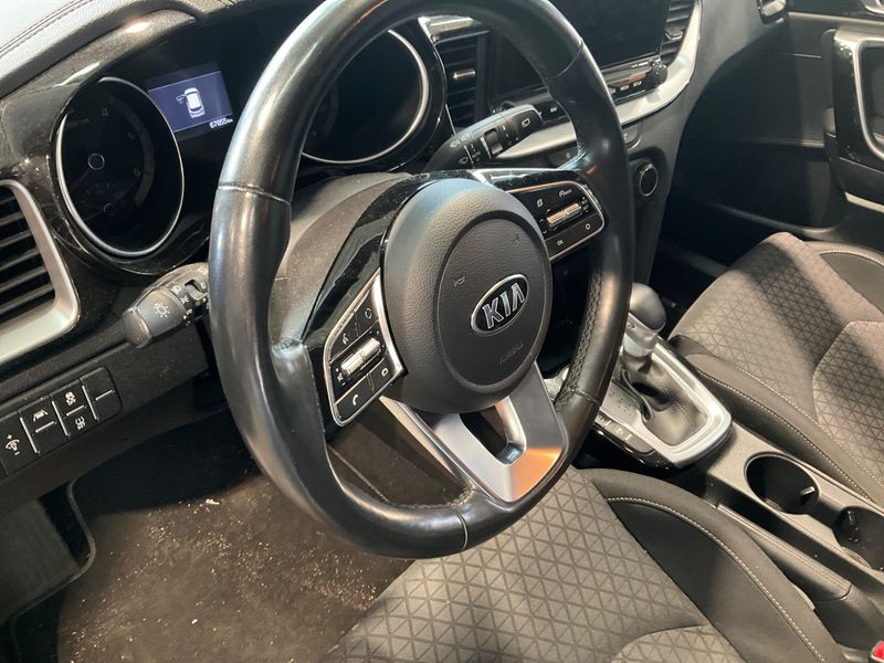 Kia cee'd 1.6 CRDi Mild-Hybrid Vision 2021 – снимка 34