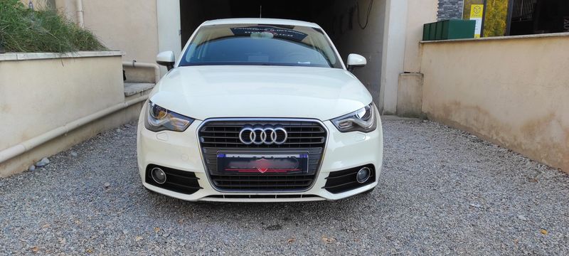 Audi A1 1.6 TDI Ambition 2011 – снимка 14