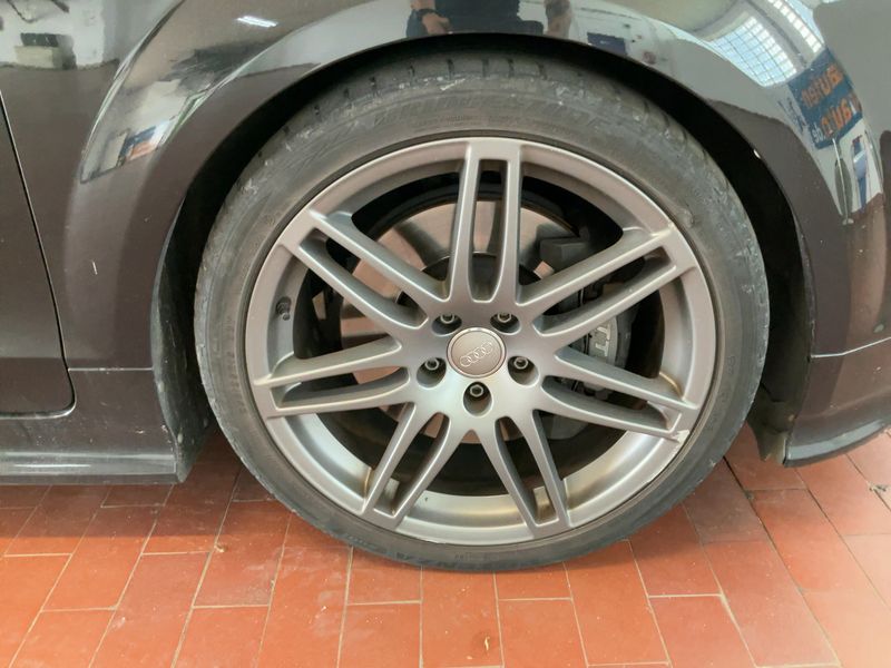 Audi TTS 2.0 TFSI quattro Roadster 2010 – снимка 11