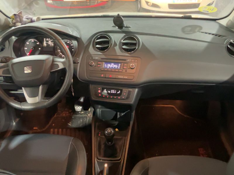 Seat Ibiza 1.6 TDI Style Tech 2013 – снимка 17