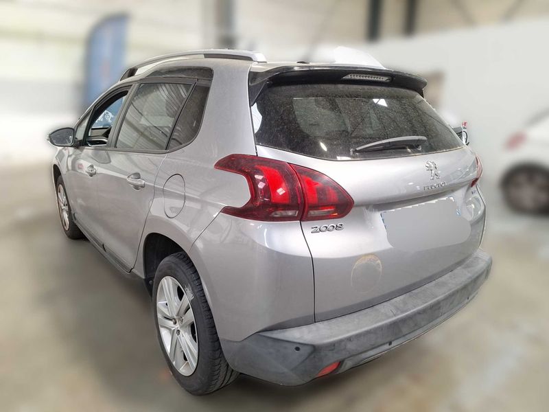 Peugeot 2008 1.2 VTi Style 2017 – снимка 3