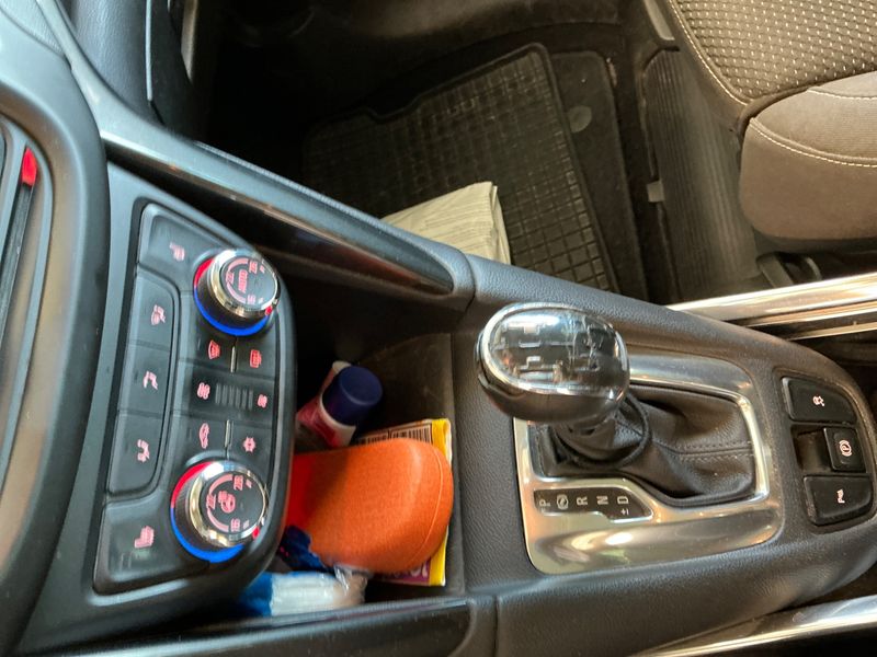 Opel Zafira Tourer 2.0 CDTI Innovation 2016 – снимка 32