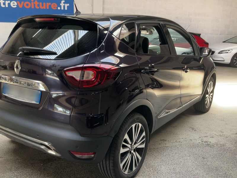 Renault Captur 1.2 TCe Initiale Paris 2017 – снимка 8