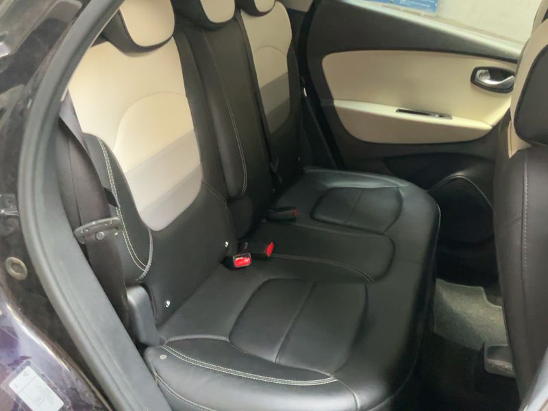 Renault Captur 1.2 TCe Initiale Paris 2017 – снимка 19