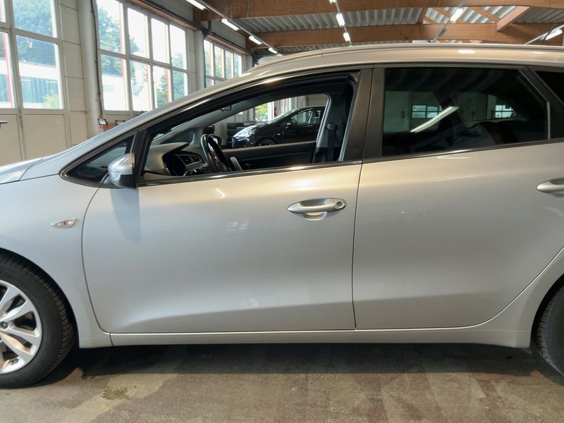 Kia cee'd 1.6 CRDi Dream Team 2015 – снимка 4