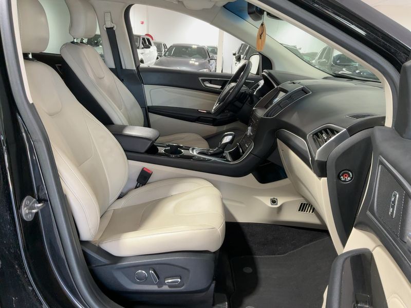 Ford Edge 2.0 TDCi Bi-Turbo Titanium 4x4 2018 – снимка 16