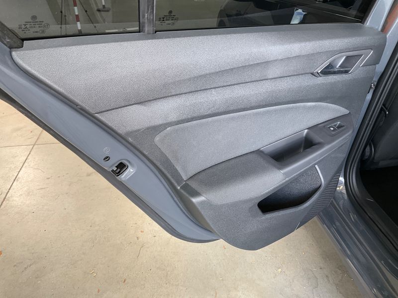 Volkswagen Golf VIII 2.0 TDI Life 2020 – снимка 24