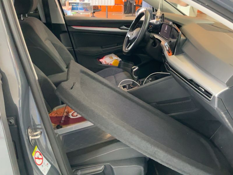 Volkswagen Golf VIII 2.0 TDI Life 2020 – снимка 17