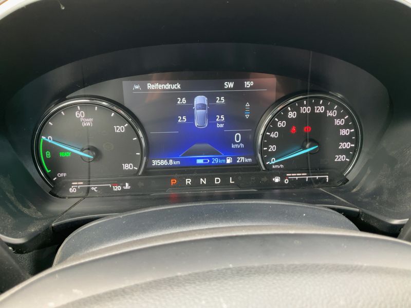 Ford Kuga 2.5 Hybrid Cool&Connect 2021 – снимка 18