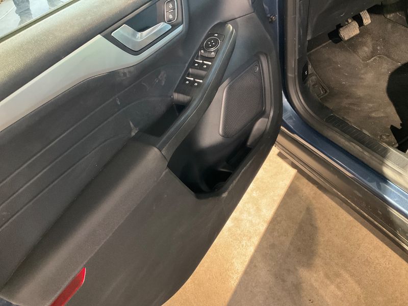 Ford Kuga 2.5 Hybrid Cool&Connect 2021 – снимка 25