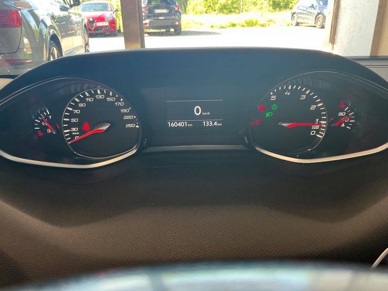 Peugeot 308 1.2 e-THP Allure 2015 – снимка 4