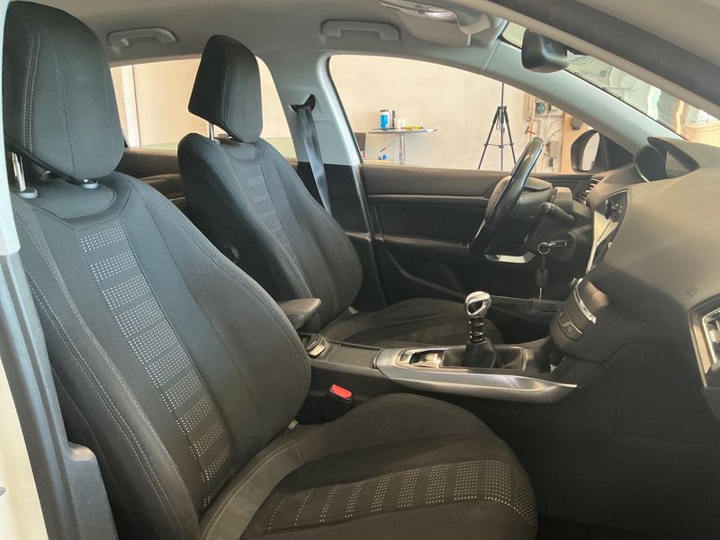 Peugeot 308 1.2 e-THP Allure 2015 – снимка 3