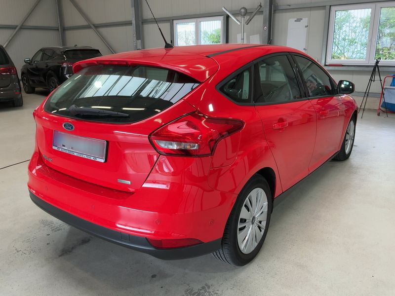Ford Focus 1.0 EcoBoost Business 2015 – снимка 8