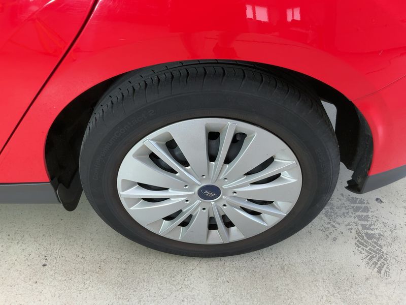 Ford Focus 1.0 EcoBoost Business 2015 – снимка 5