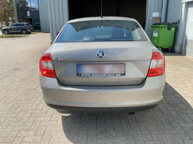 Skoda Rapid 1.2 TSI Ambition 2013 – снимка 7