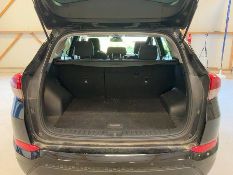 Hyundai Tucson 1.7 CRDi Creative 2WD 2018 – снимка 15