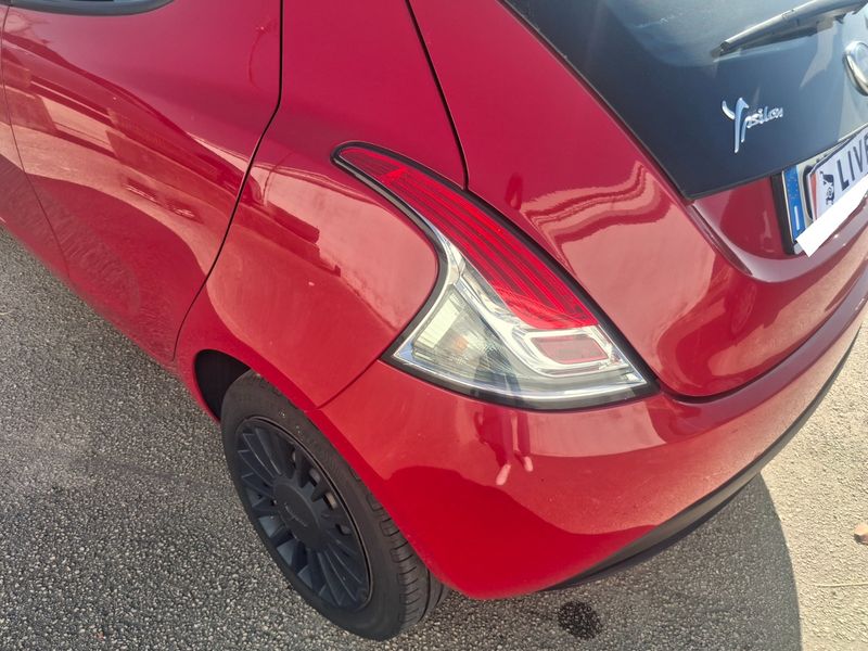Lancia Ypsilon 1.0 Mild-Hybrid Silver 2022 – снимка 35