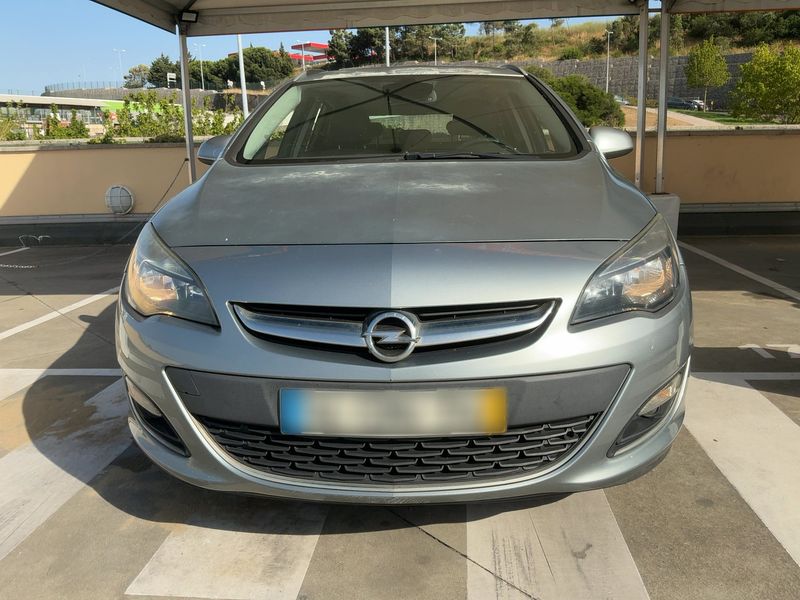 Opel Astra 1.7 CDTI Excellence 2014 – снимка 9