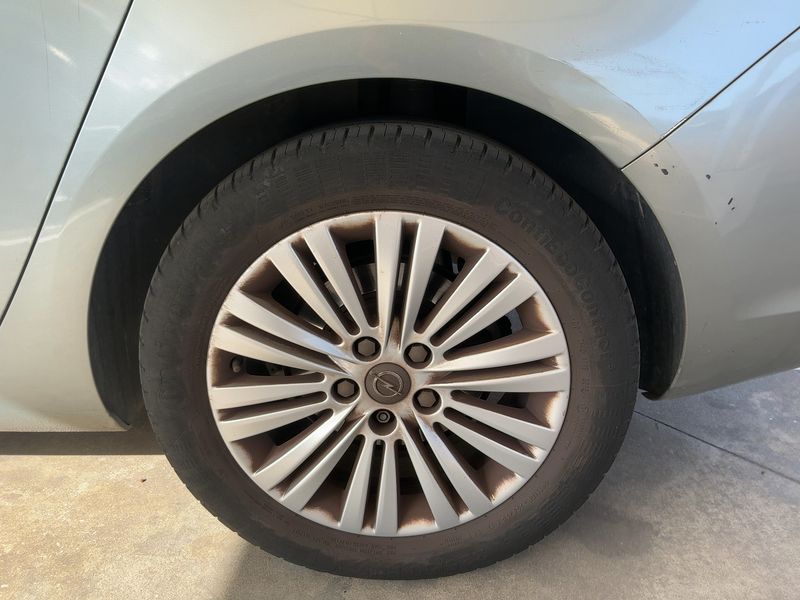 Opel Astra 1.7 CDTI Excellence 2014 – снимка 5