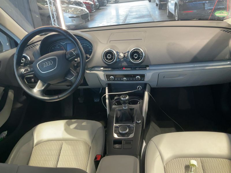 Audi A3 Sportback 2.0 TDI Ambiente 2015 – снимка 18