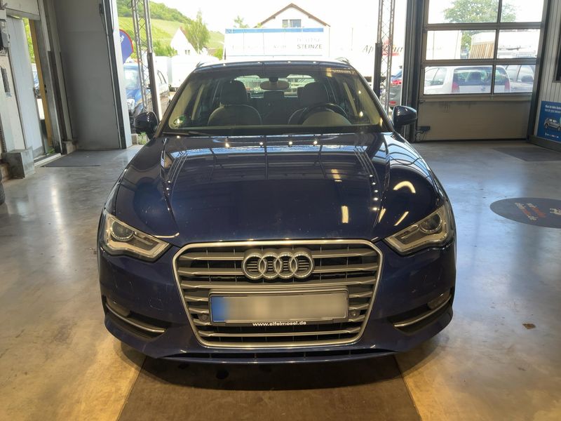Audi A3 Sportback 2.0 TDI Ambiente 2015 – снимка 14