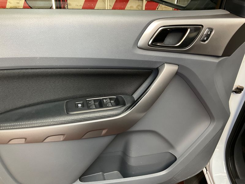 Ford Ranger 2.2 TDCi Doppelkabine 4x4 XLT 2018 – снимка 24