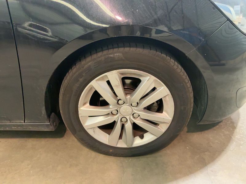 Peugeot 308 1.6 Blue-HDi Business Pack 2015 – снимка 11