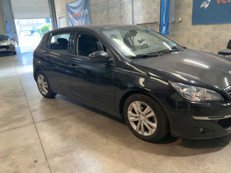 Peugeot 308 1.6 Blue-HDi Business Pack 2015 – снимка 12