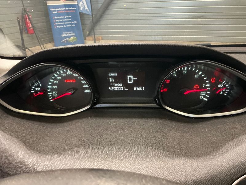 Peugeot 308 1.6 Blue-HDi Business Pack 2015 – снимка 18