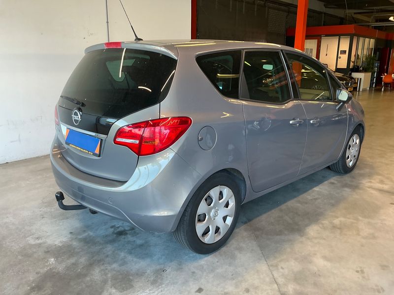 Opel Meriva 1.4 Turbo Design Edition 2011 – снимка 2