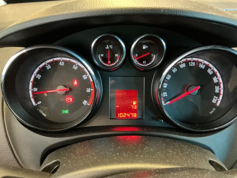 Opel Meriva 1.4 Turbo Design Edition 2011 – снимка 4