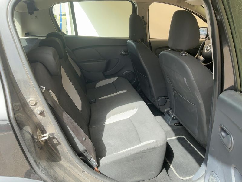 Dacia Sandero 1.5 dCi Stepway 2016 – снимка 14